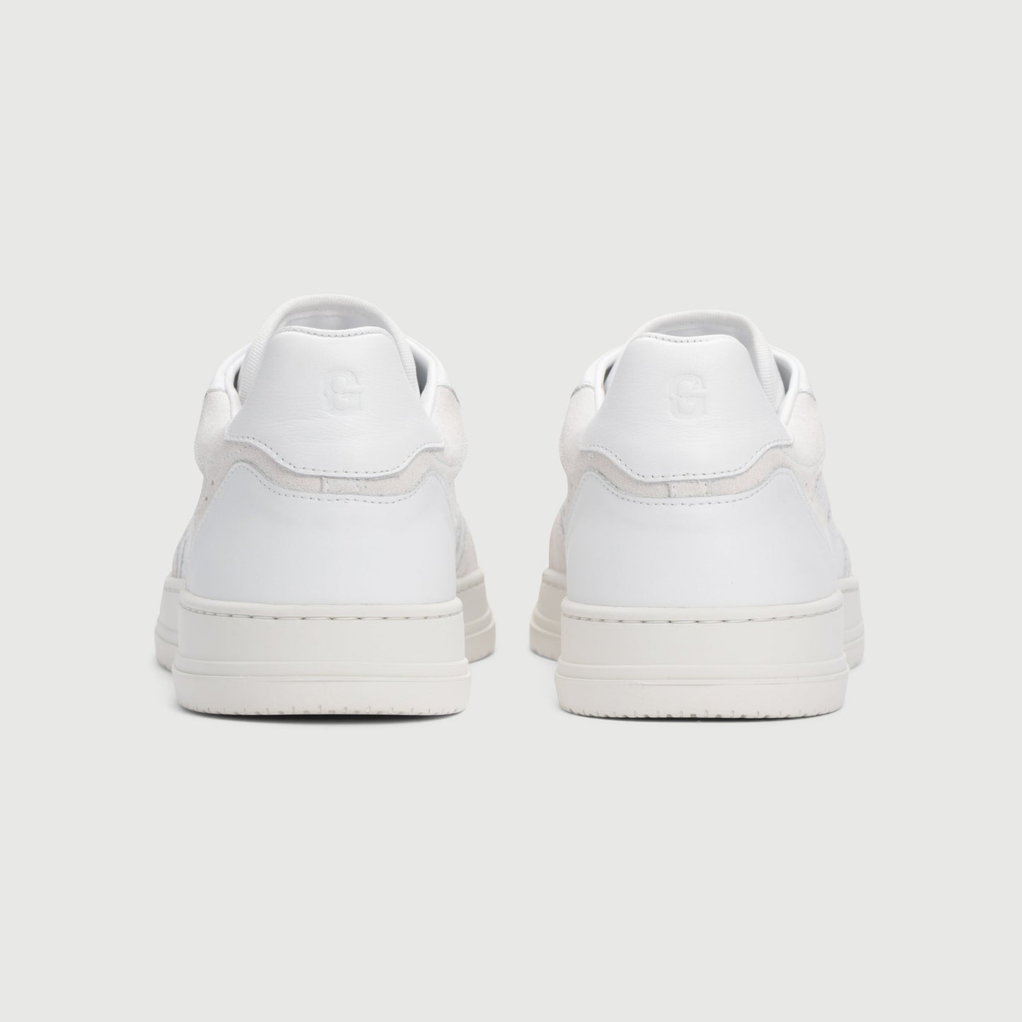 The Kingston - White White