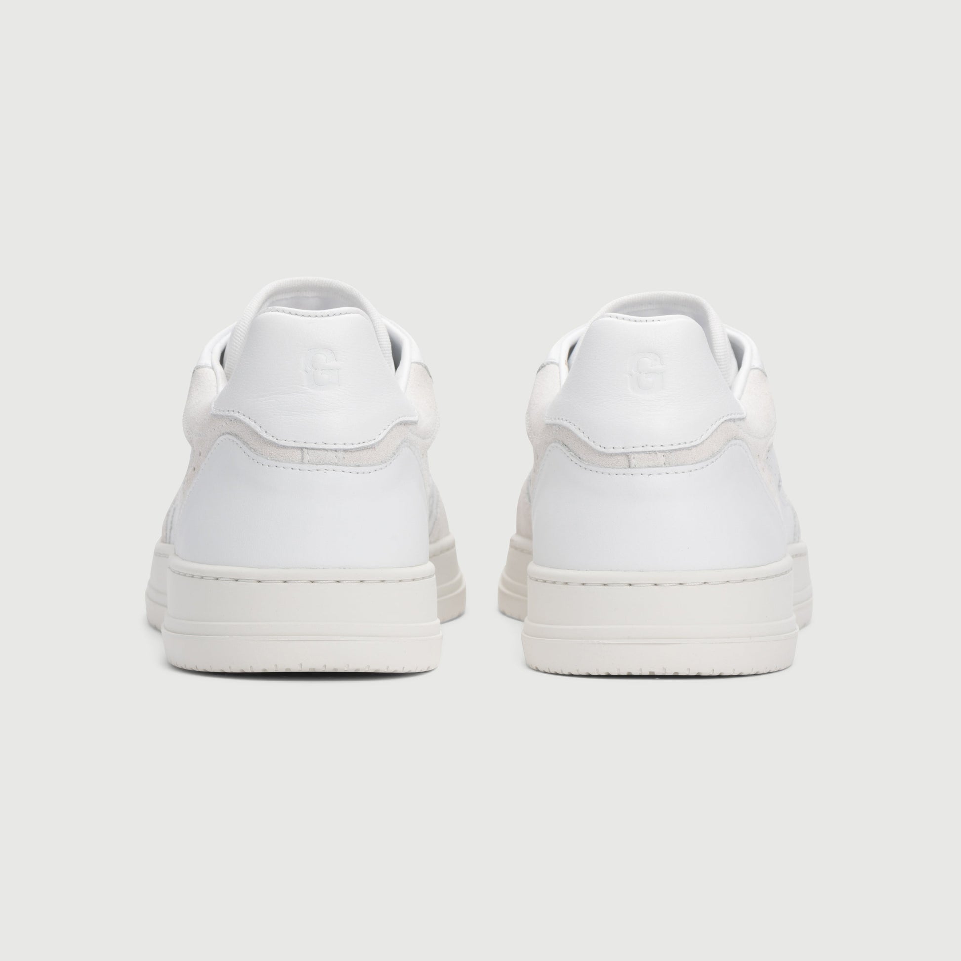 The Kingston - White White