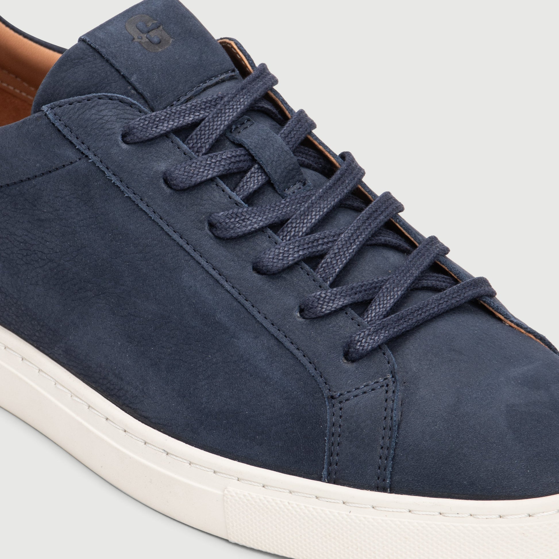The Reign - Navy